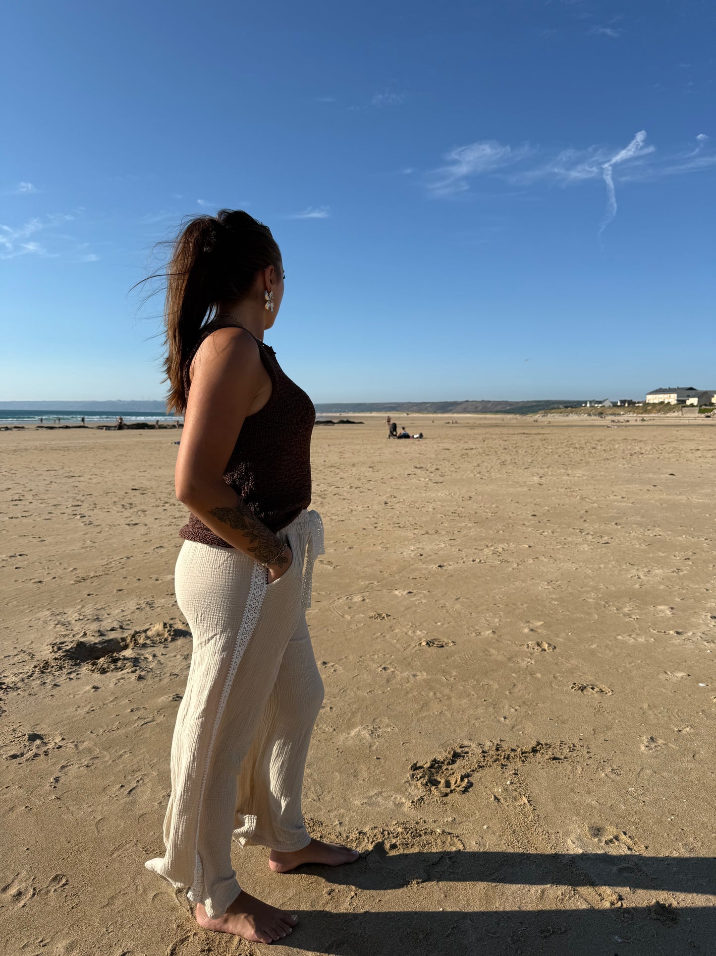 Pantalon gaze de coton brodé