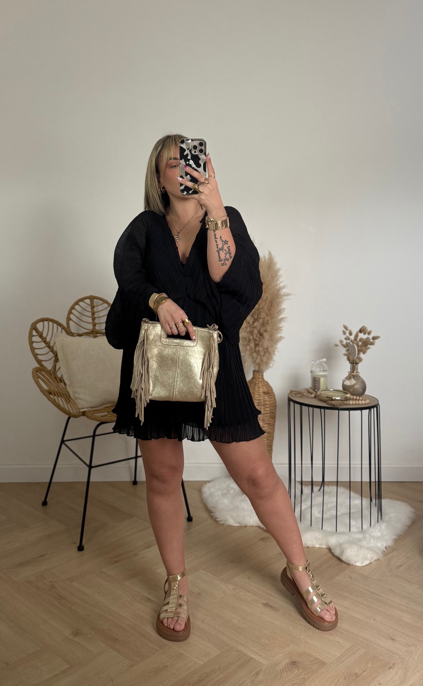 ROBE COURTE PLISSÉE