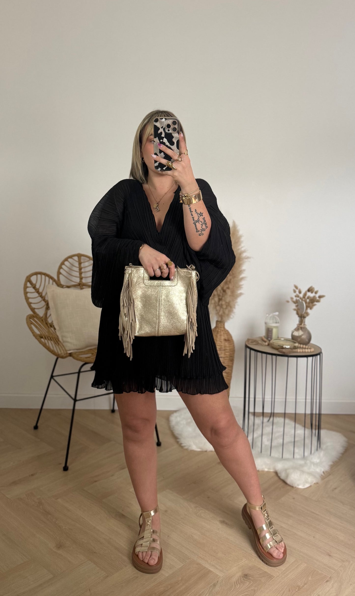 ROBE COURTE PLISSÉE